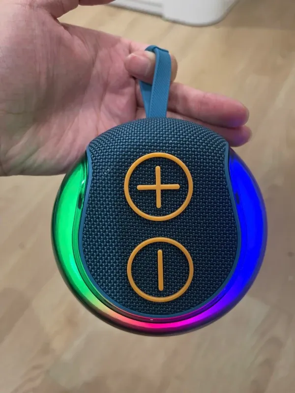 Loa Bluetooth Mini S260 Công Suất 7W Đèn Led RGB Hỗ Trợ Kết Nối USB Thẻ Nhớ RADIO FM Tiện Lợi Âm thanh hay Bass Mạnh pin trâu 1200mah