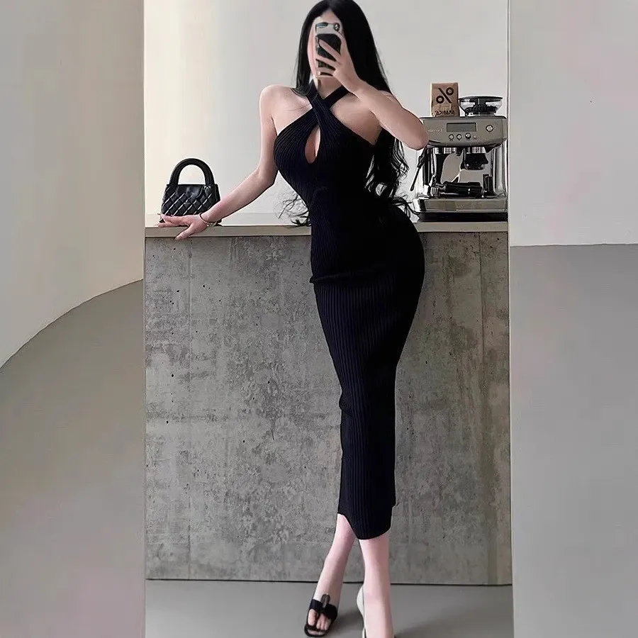 Váy cổ yếm body dệt kim hở lưng gợi cảm hoàng đi tiệc tinh tế sang trọng ôm body