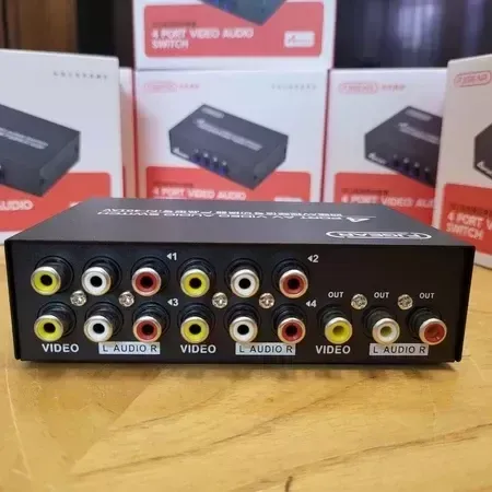 Bộ Chia AV 4 Cổng 2 Chiều (1 Ra 4 / 4 Vào 1) — Không Dùng Nguồn, Tín Hiệu Khỏe
