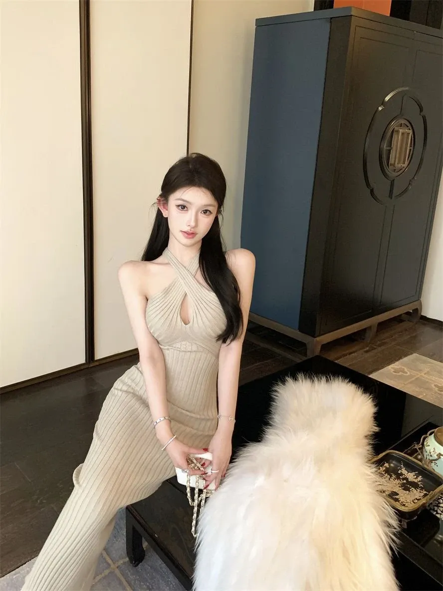 Váy cổ yếm body dệt kim hở lưng gợi cảm hoàng đi tiệc tinh tế sang trọng ôm body